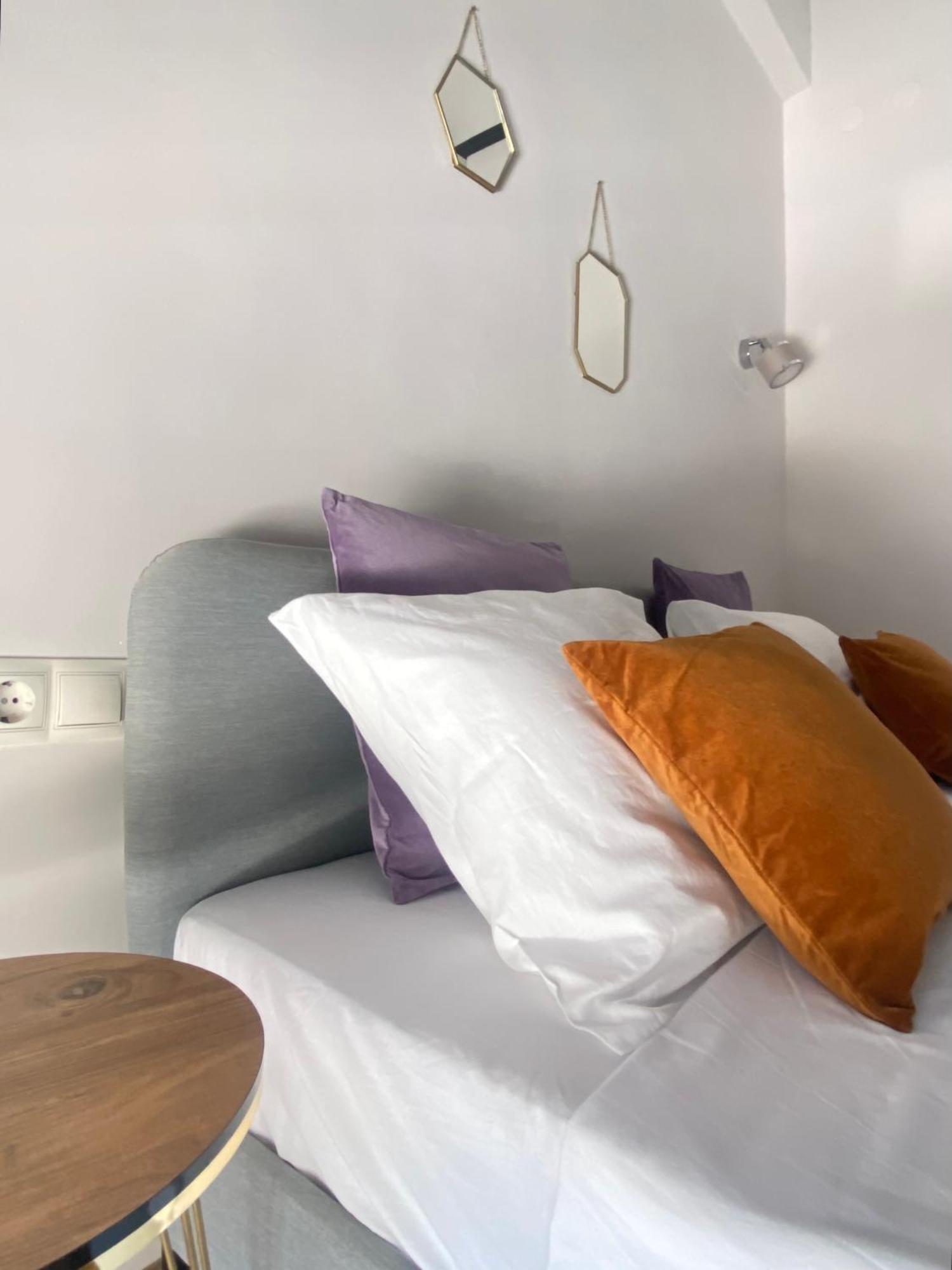5 Rooms Atene Esterno foto