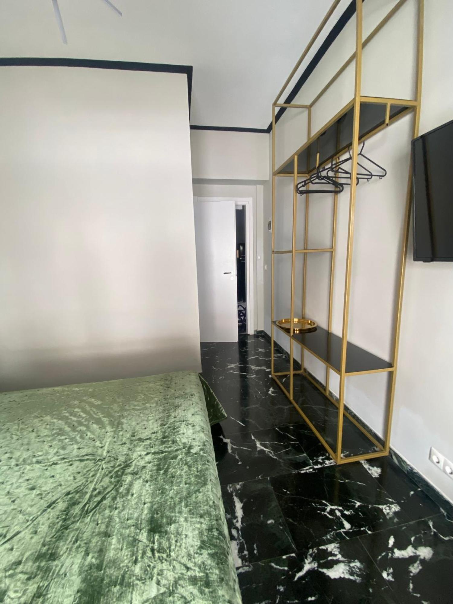 5 Rooms Atene Esterno foto